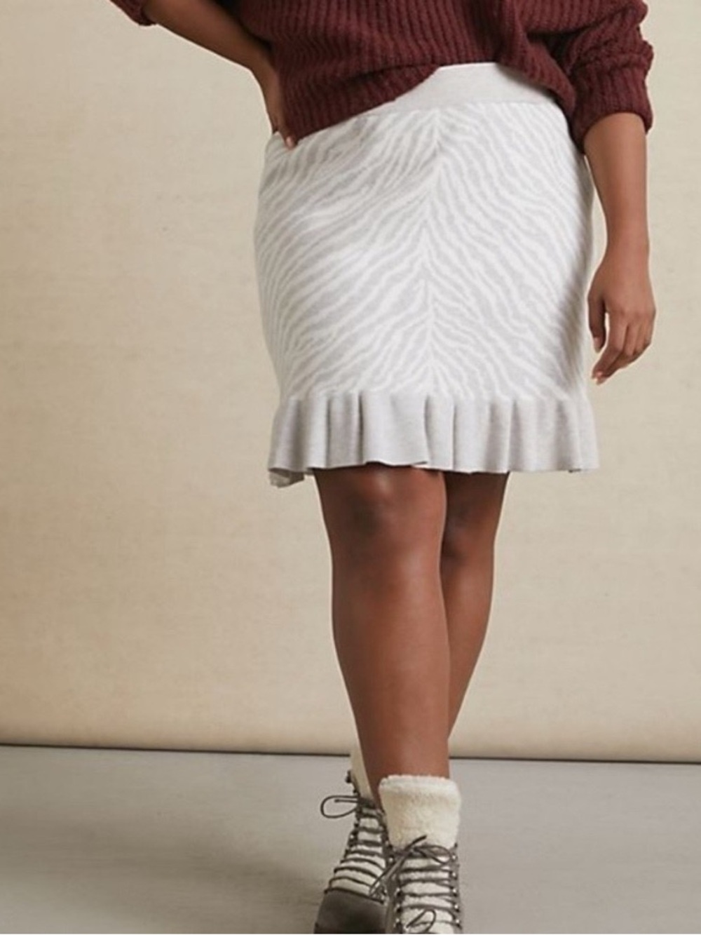 Anthropologie dolan Light Gray and White Zebra Knit Mini Skirt with Ruffle Hem